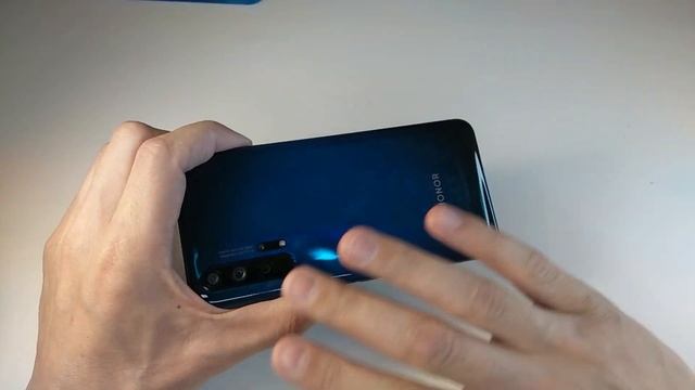 Honor 20 Pro в 2020! Много плюсов и один большой минус! Флагман или нет? Что с камерой? смотреть онлайн