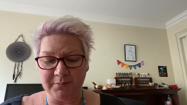 Day 4 - spOil yourself with doTERRA- health support with On Guard & uplift, calm with Citrus Bliss смотреть онлайн