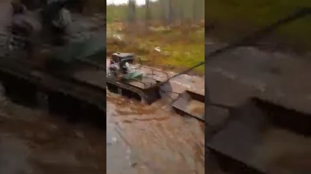 KOiRA , лучший мотобуксировщик для болот, и в принципе для всего. смотреть онлайн