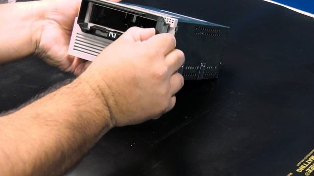 StorageTek SDLT SCSI Tape Drive Replacement Video смотреть онлайн