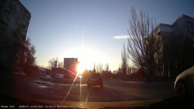 Луганск, ул. 30 Лет Победы, Волгоградская. 2021/12/02 смотреть онлайн