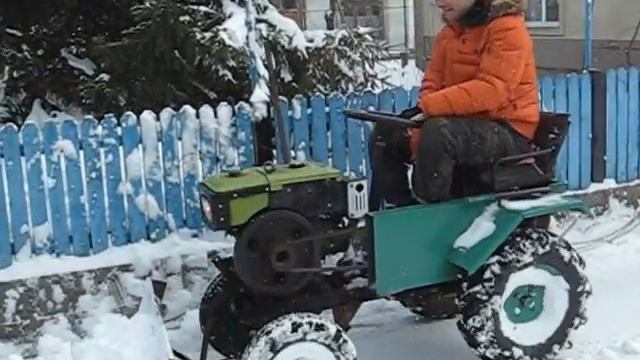 минитрактор из мотоблока (уборка снега) смотреть онлайн