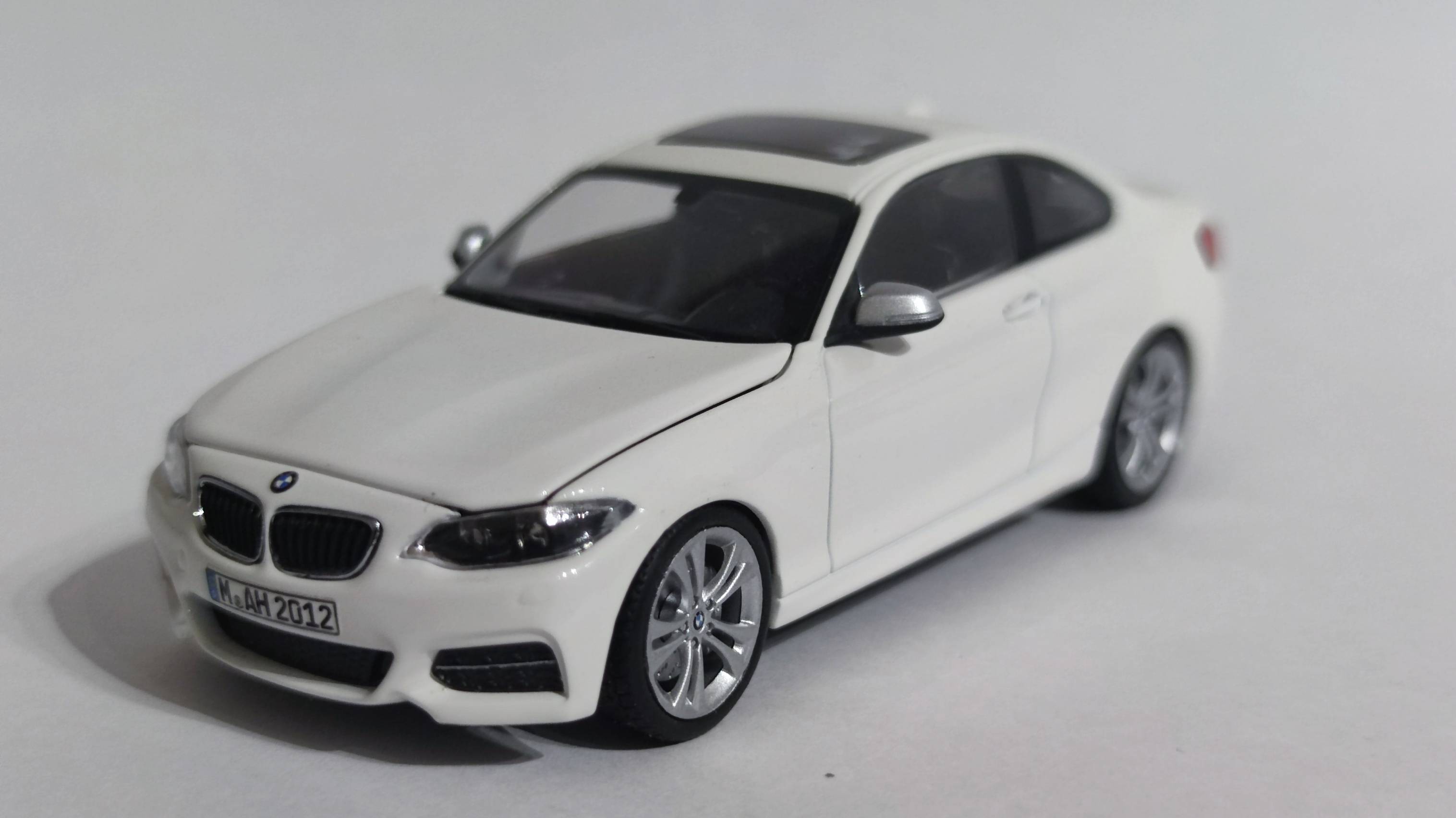 1/43 BMW. №12 BMW 2 Series Coupe (F22).
