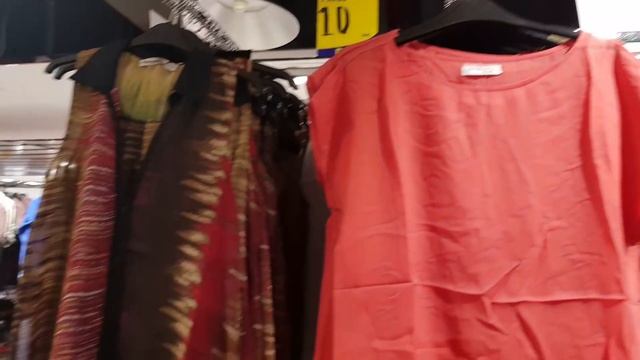 BUDGET SHOPPING @CENTRO, BURJUMAN FOR 10 DIRHAMS смотреть онлайн