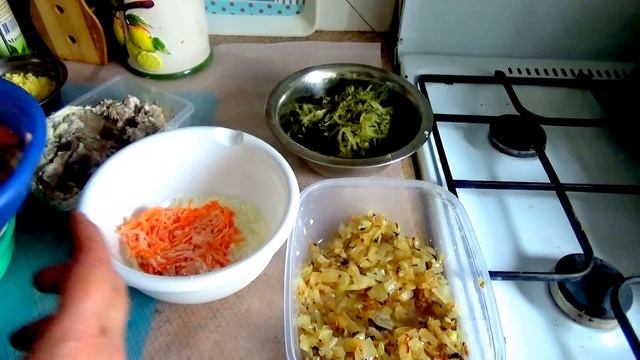 Салат с куриной печёнкой слоёный легко и просто смотреть онлайн