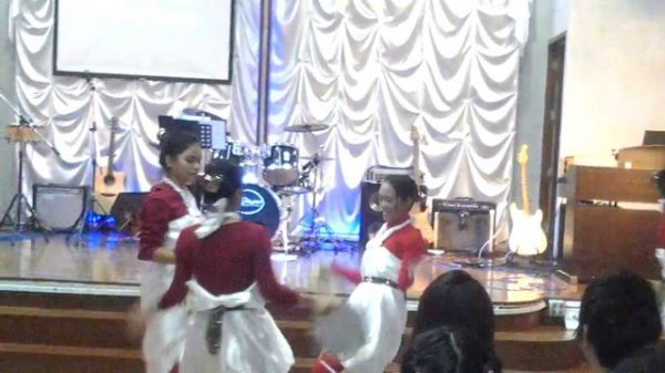 Tambourine Dance "God is Awesome" (Eksilah Dance Team)