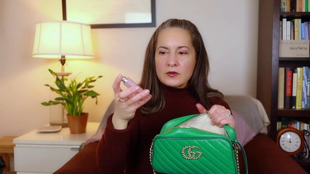 LOEWE SMALL PUZZLE vs GUCCI MARMONT SMALL SHOULDER BAG - Comparison, What Fits, Pros & Cons смотреть онлайн