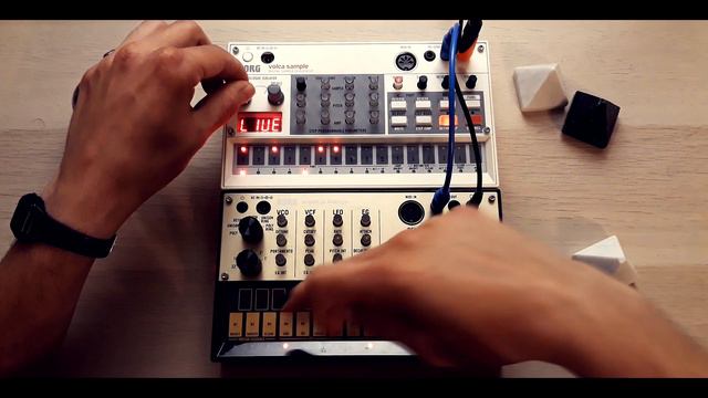 KORG Volca Keys & Volca Sample: Active step TRANCE melody смотреть онлайн