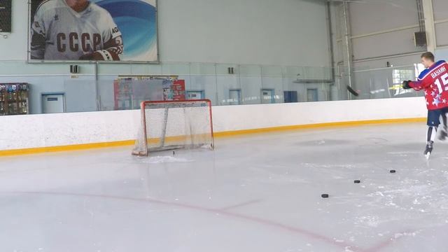 Обзор хоккейной клюшки ccm super tacks\CCM Super Tacks Stick On-Ice Review смотреть онлайн