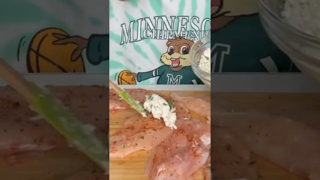 Забудьте все рецепты! Эта куриная грудка сразит вас наповал! Такая сочная!? смотреть онлайн