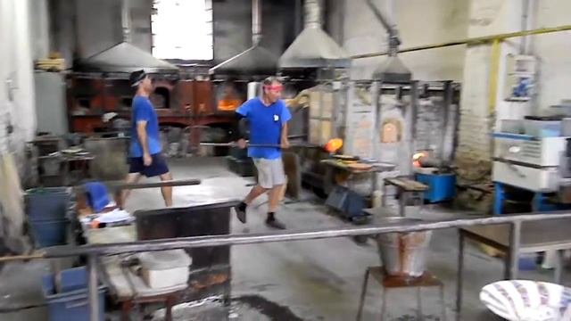 В стеклодувной мастерской (Мурано) смотреть онлайн