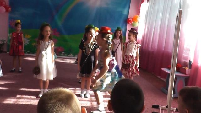 "Я на мамочку похожей быть хочу!" смотреть онлайн
