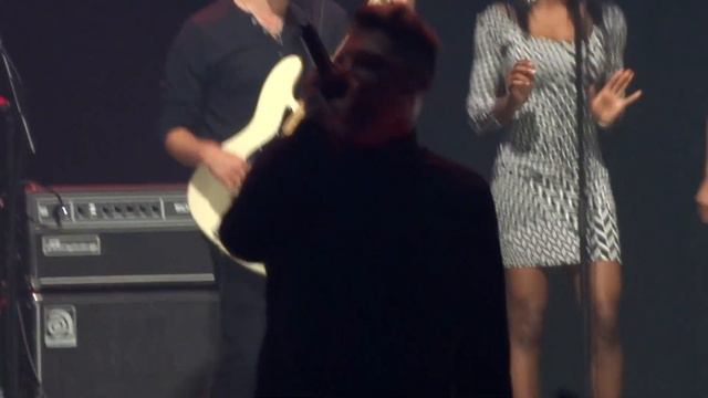 John Newman - Love Me Again Live Key 103 Live Manchester MEN Arena July 28th 2013 смотреть онлайн