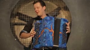 Играет Кирилл Штыбин !