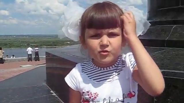 Мам, там такой лысый сидит смотреть онлайн