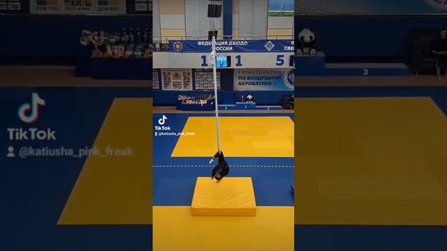 1 часть #соревнования #воздушнаягимнастика #гамак мысли во время выступления смотреть онлайн