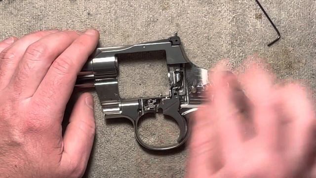 How a Revolver Cylinder Stop Works ft. New Colt Python смотреть онлайн