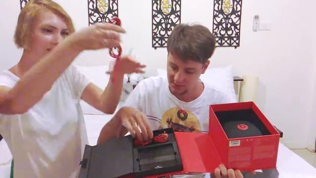 HAUL! Покупки для мужа: Starbucks, Beatsmixr :3 смотреть онлайн