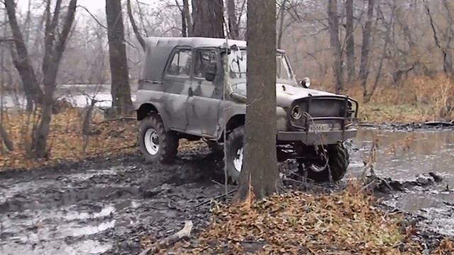 Нива, УАЗ на белках, Nissan Patrol, Toyota Land Cruiser и Jeep Grand Cherokee. 4x4 off road trip смотреть онлайн