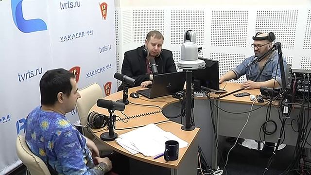 Алексей Нилогов в студии радиостанции "Хакасия ФМ 91.5" смотреть онлайн