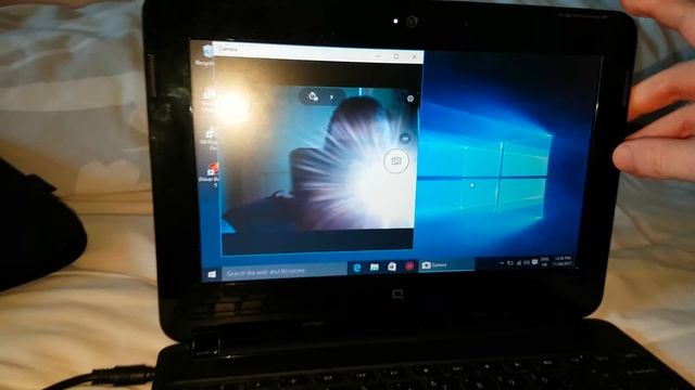 COMPAQ MINI CQ10-500 Netbook Does Run Windows 10 Just & Web Cam Works To