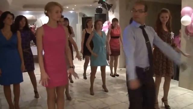 Посмотри сумасшедший танец смотреть онлайн