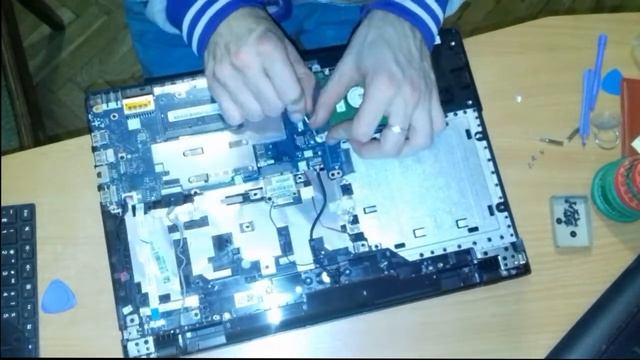 lenovo ideapad 100 15 Замена термопасты , разборка смотреть онлайн