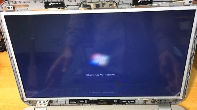 ทดลองซ่อมโน๊ตบุ๊ค Notebook Dell Inspiron 15R SE 7520 Screen replacement смотреть онлайн