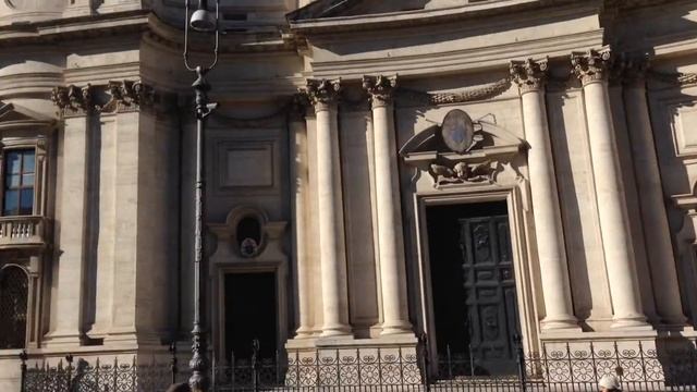 Rome (Площадь Навона. Фонтан четырёх рек) смотреть онлайн