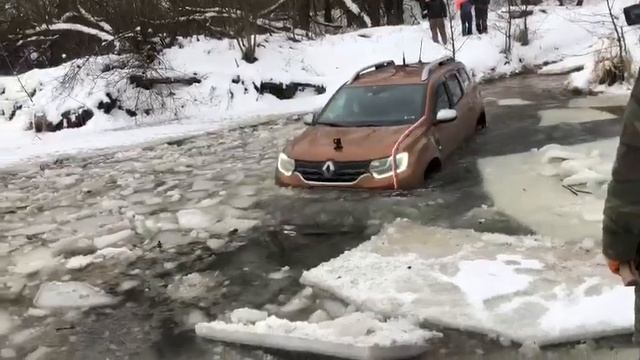 Duster 2 2021 через брод