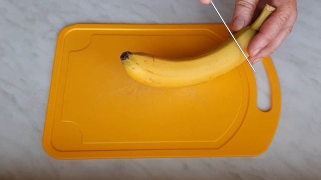 Всего 5 ингредиентов +10 минут и вкуснейшие домашние конфеты "Банановые шарики" готовы! смотреть онлайн