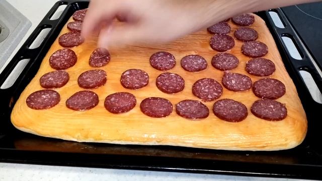 простая пицца с копчёной колбаской смотреть онлайн