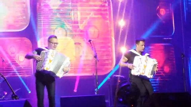 Баян-микс смотреть онлайн