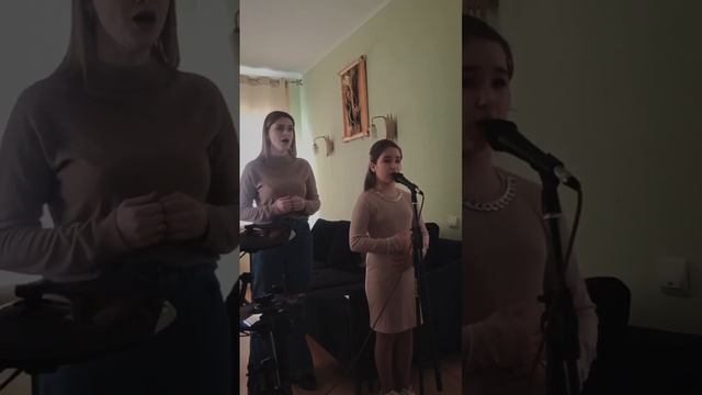 Урок вокалу. Музичне виконання пісні «Біля тополі калина росте» учениці Ярослави Тимощук. смотреть онлайн