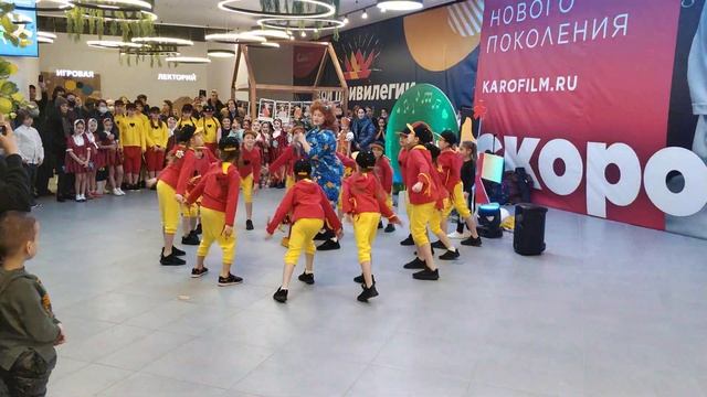 ТЦ Будапешт. Формидабль. Гадкий утёнок. 10.03.2021 смотреть онлайн