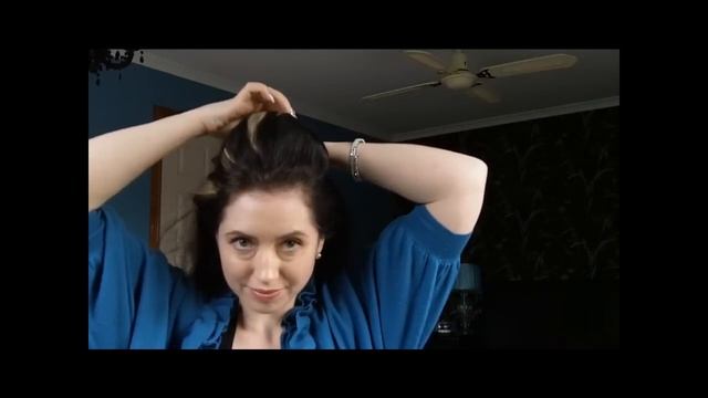 How to Use Bumpits - Create a Basic Updo. смотреть онлайн