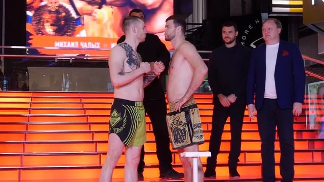 Взвешивание: ЖАРА Fight Show Харитонов, Левин, Самедов смотреть онлайн