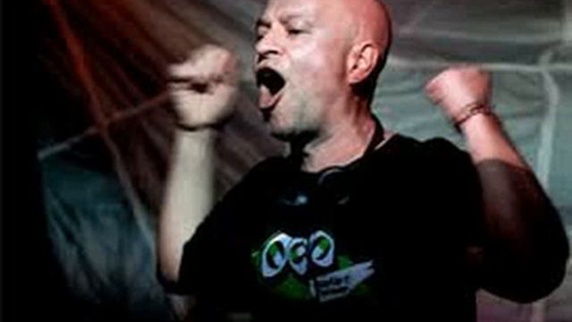 Chris Liberator Live @ Akademija , Belgrade (Serbia) 01/04/2005