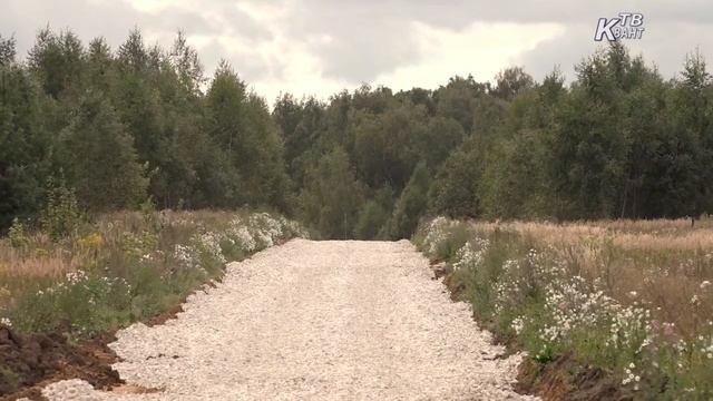 Почти завершена отсыпка щебнем дороги в деревню Филиповичи смотреть онлайн
