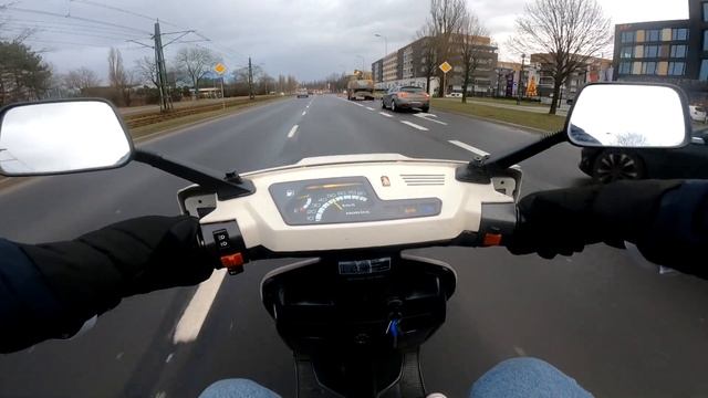 Dzisiaj prawie mnie potrącono. Honda Lead 80 1984. 4 dzień docierania. смотреть онлайн