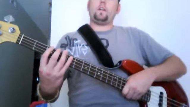 Beginner Bass Lesson 2 - Left and Right Hand смотреть онлайн