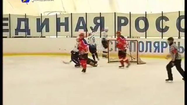 Зрелищный, но без особых сюрпризов смотреть онлайн