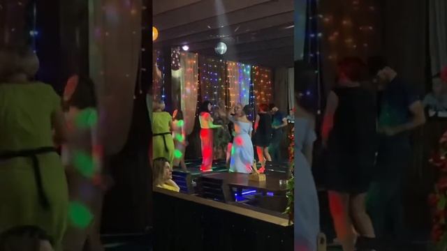 КАФЕ в ГАГРЕ смотреть онлайн