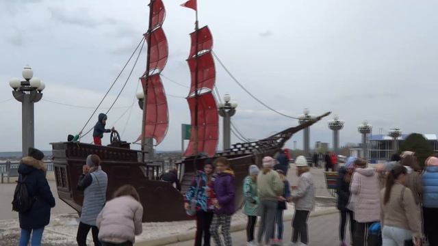 Анапа Верхняя Набережная 2021 приставучие Зебры и Жирафы смотреть онлайн