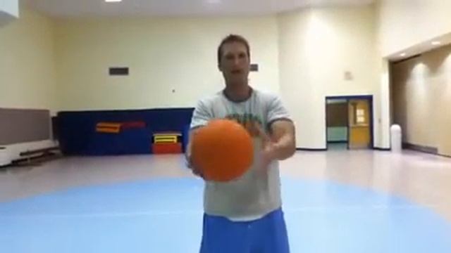 Tap Basketball Drill смотреть онлайн