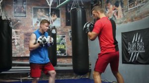 БОКСЁР притворился НОВИЧКОМ в ЗАЛЕ #2 | Boxing prank