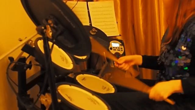 Электронная ударная установка Roland TD11KV+MDS4V смотреть онлайн