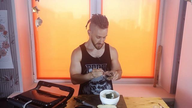 Лёгкие рулеты из баклажанов. смотреть онлайн