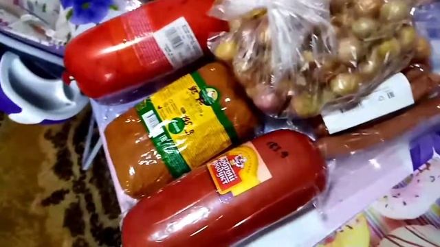 Небольшая закупка продуктов, для машины и огорода, обновки для Нины. смотреть онлайн