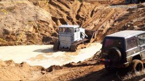 Советский промышленный гусеничный трактор Т-100 («сотка»)